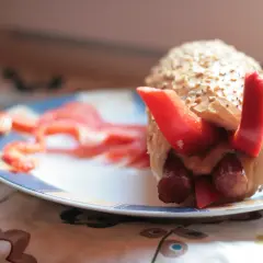 Szybki hot dog z mikrofalówki w 3 minuty bez rozgotowania