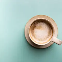 Aksamitna pianka na kawie Kimbo, która najlepsza, kusi swoim aromatem. Idealny początek dnia.