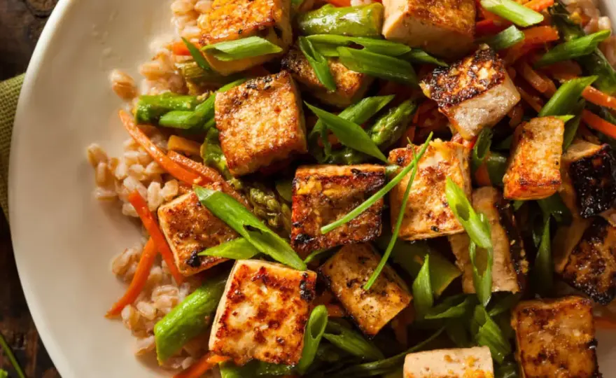 Tofu - Jak zrobić, żeby było pyszne? Przepisy i triki