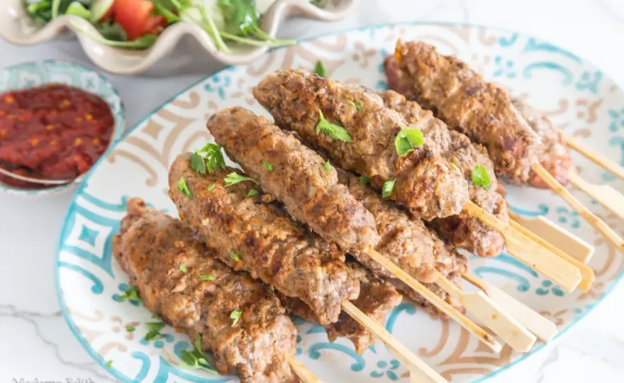Cevapi z grilla - jak zrobić je soczyste i pełne smaku