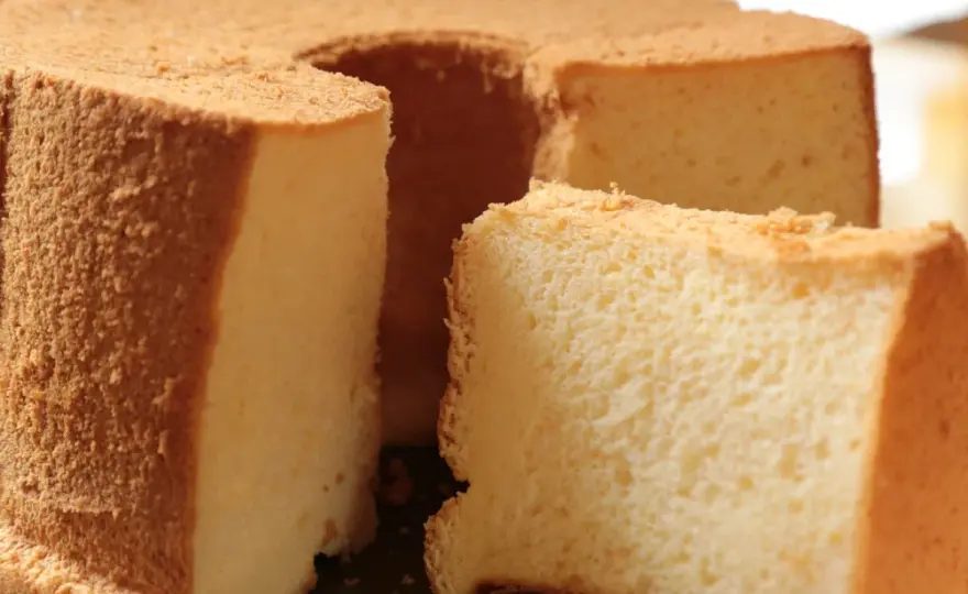 Babka wisząca - przepis na puszyste ciasto bez zakalca